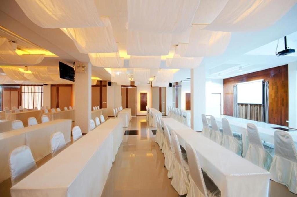 Glory Place Hua Hin Exterior photo
